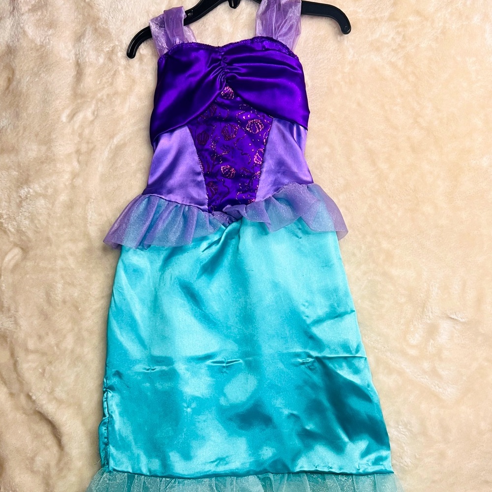 Disneys Ariel Costume - Size 4/6X